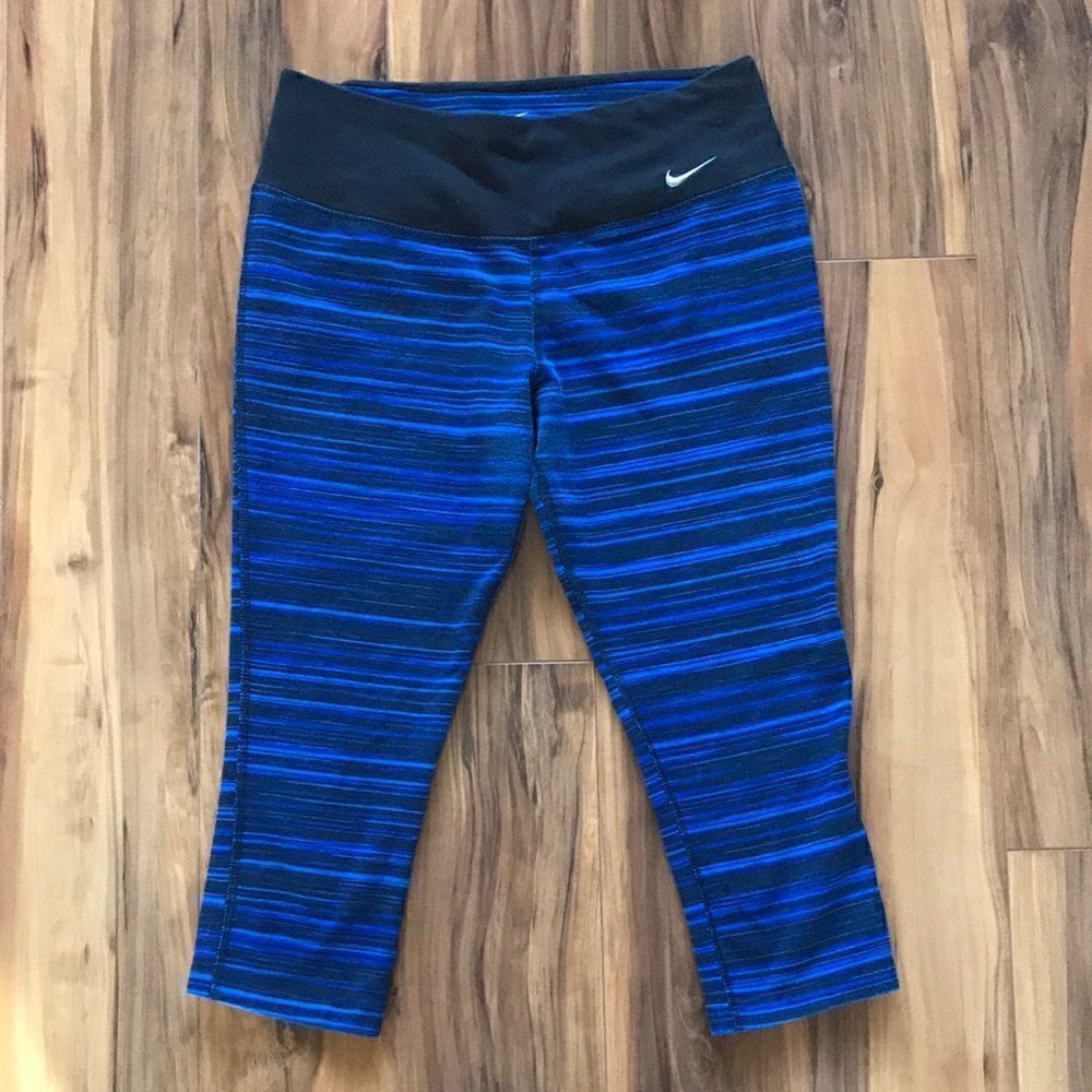 Nike Blue And Black Capri Leggings